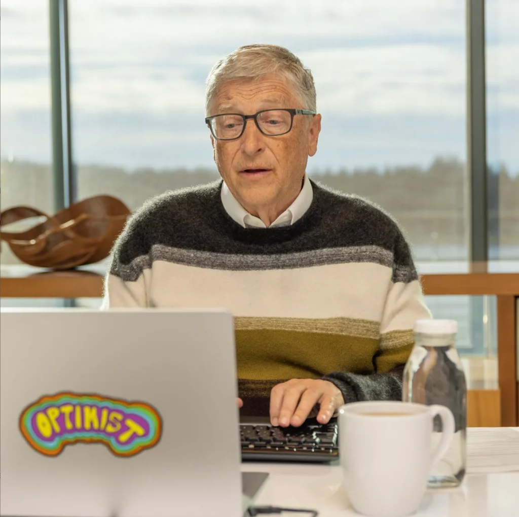 bill gates using his laptop