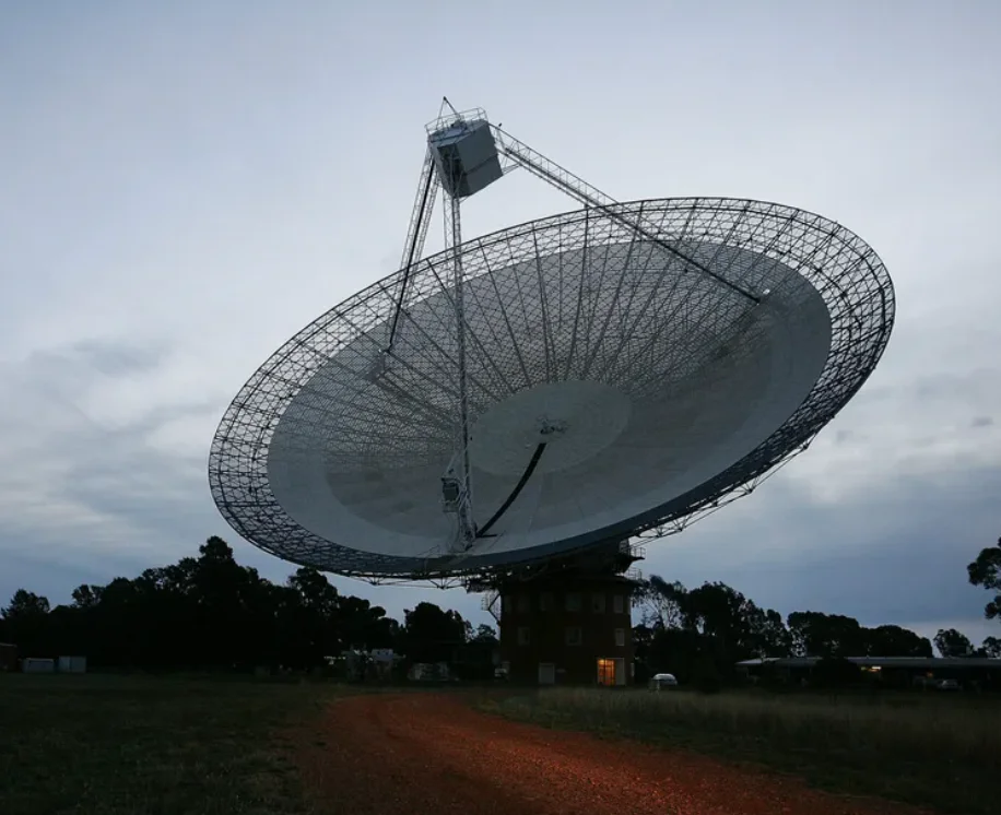 Parkes radio telescope in Australia